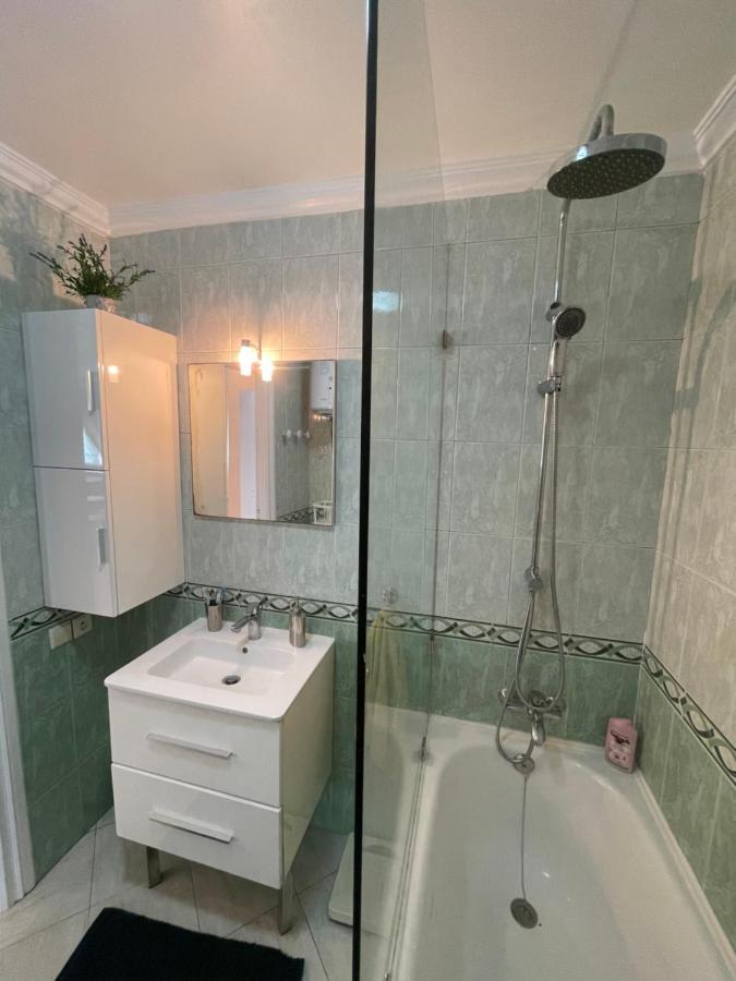 Appartement Standing Spacieux 卡萨布兰卡 外观 照片